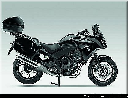 tnhonda_1000_cbf_2010_0037.jpg