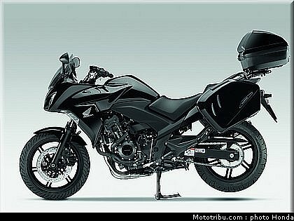 tnhonda_1000_cbf_2010_0038.jpg