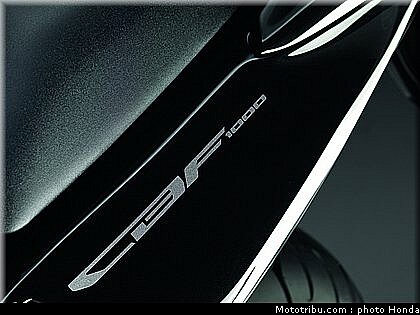 tnhonda_1000_cbf_2010_0045.jpg