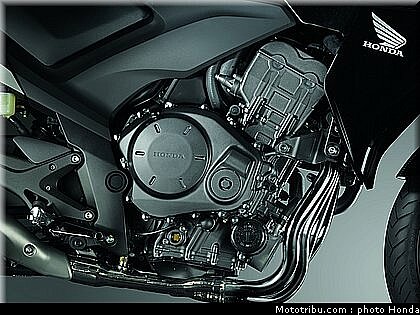 tnhonda_1000_cbf_2010_0047.jpg