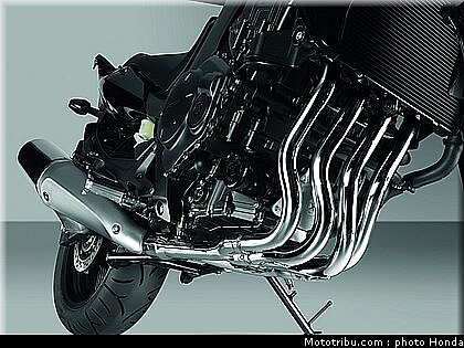 tnhonda_1000_cbf_2010_0048.jpg