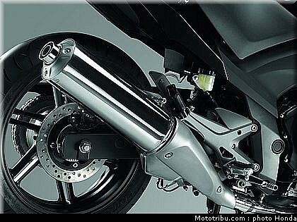 tnhonda_1000_cbf_2010_0060.jpg
