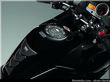 tnhonda_1000_cbf_2010_0073.jpg