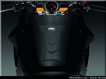 tnhonda_1000_cbf_2010_0074.jpg