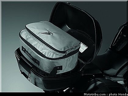 tnhonda_1000_cbf_2010_0084.jpg