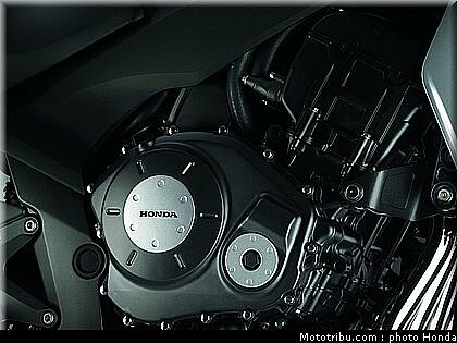 tnhonda_1000_cbf_2010_0090.jpg