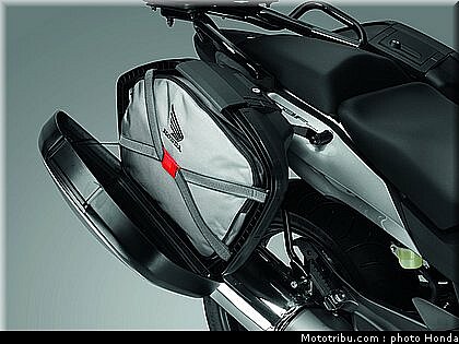 tnhonda_1000_cbf_2010_0092.jpg