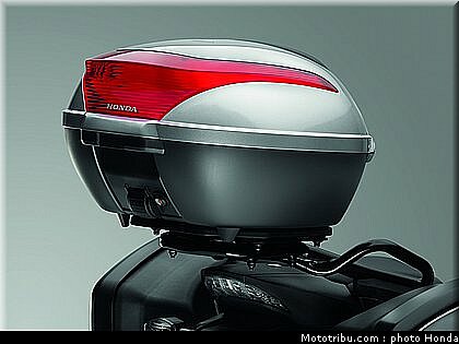 tnhonda_1000_cbf_2010_0097.jpg