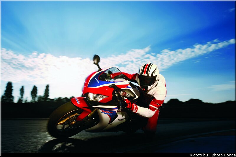 honda_1000cbr_2010_004
