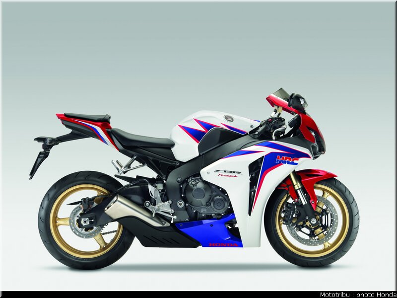 honda_1000cbr_2010_011