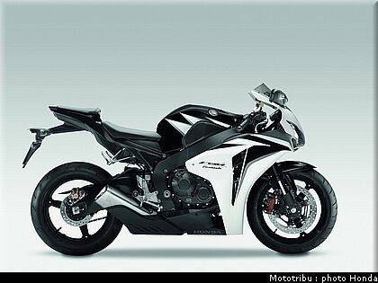 honda_1000cbr_2010_012.jpg