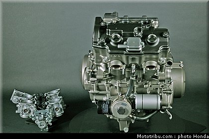 honda_vfr_1200f_2010_moteur_003.jpg