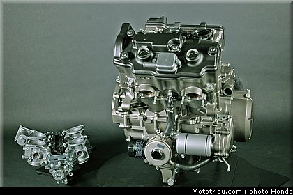 honda_vfr_1200f_2010_moteur_004.jpg