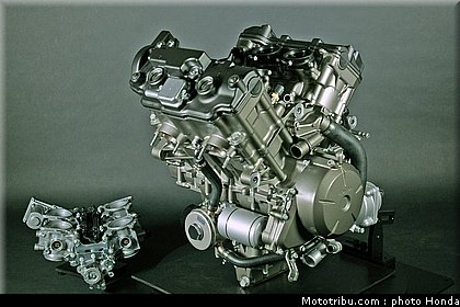 honda_vfr_1200f_2010_moteur_007.jpg