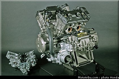 honda_vfr_1200f_2010_moteur_017.jpg
