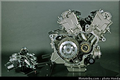 honda_vfr_1200f_2010_moteur_044.jpg