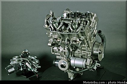 honda_vfr_1200f_2010_moteur_058.jpg