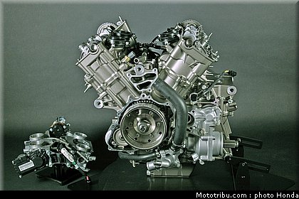 honda_vfr_1200f_2010_moteur_065.jpg