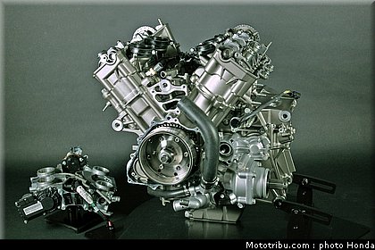 honda_vfr_1200f_2010_moteur_066.jpg