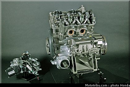honda_vfr_1200f_2010_moteur_072.jpg