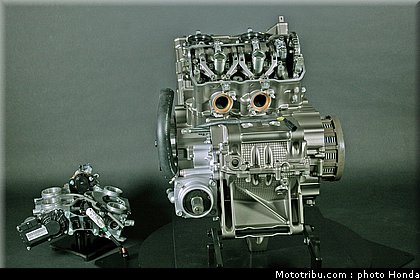 honda_vfr_1200f_2010_moteur_073.jpg