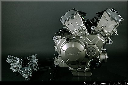 honda_vfr_1200f_2010_moteur_001.jpg