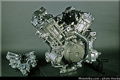 honda_vfr_1200f_2010_moteur_009.jpg