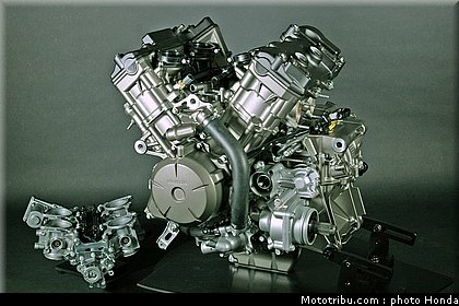 honda_vfr_1200f_2010_moteur_014.jpg