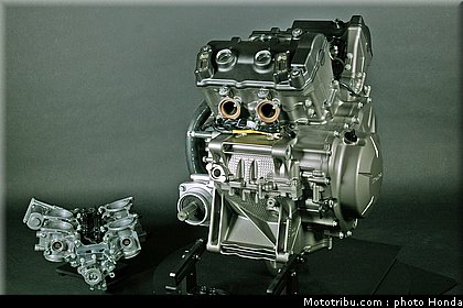 honda_vfr_1200f_2010_moteur_023.jpg