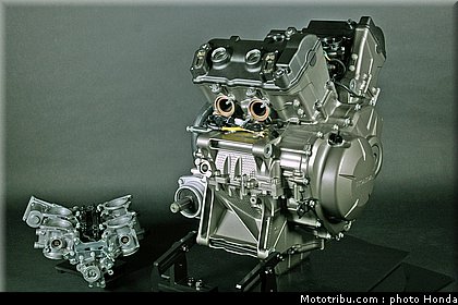 honda_vfr_1200f_2010_moteur_024.jpg