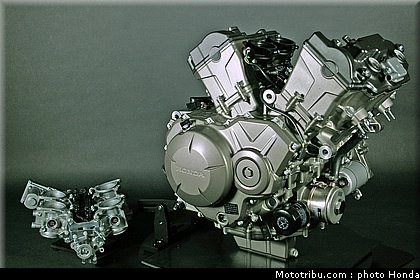 honda_vfr_1200f_2010_moteur_033.jpg