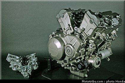 honda_vfr_1200f_2010_moteur_034.jpg