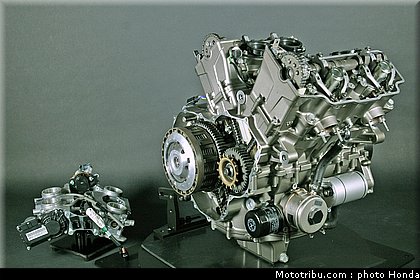 honda_vfr_1200f_2010_moteur_049.jpg