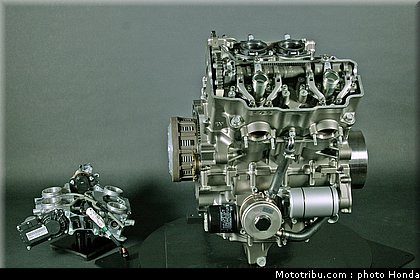 honda_vfr_1200f_2010_moteur_052.jpg