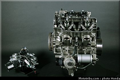 honda_vfr_1200f_2010_moteur_055.jpg