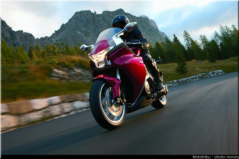 honda_1200vfr_2010_0003