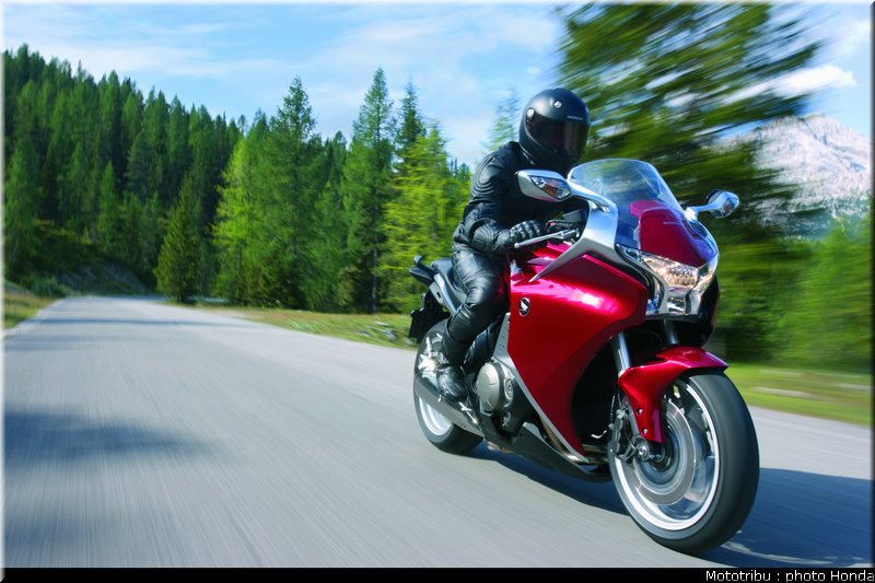 honda_1200vfr_2010_0010