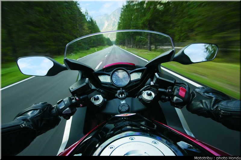 honda_1200vfr_2010_0022