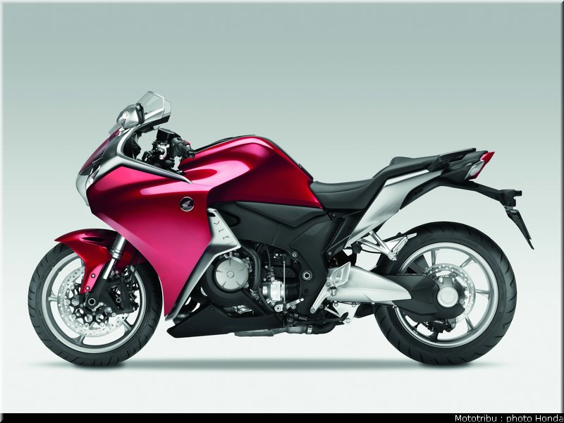 honda_1200vfr_2010_0035