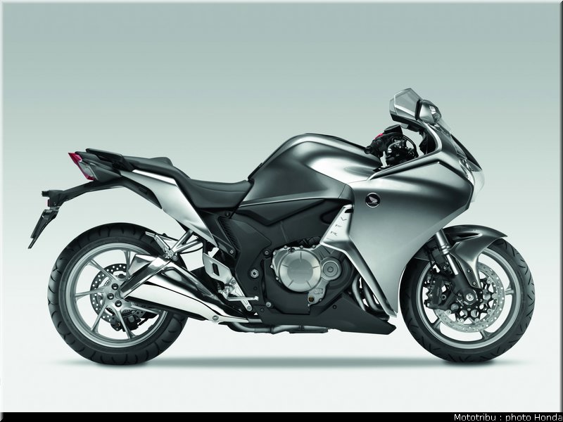 honda_1200vfr_2010_0036