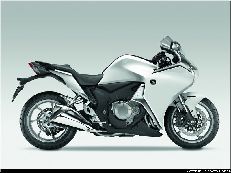 honda_1200vfr_2010_0038