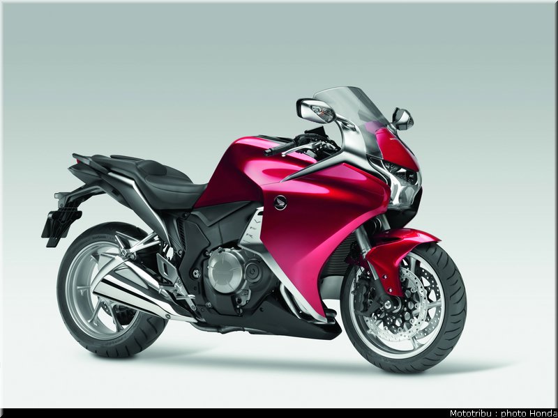 honda_1200vfr_2010_0040