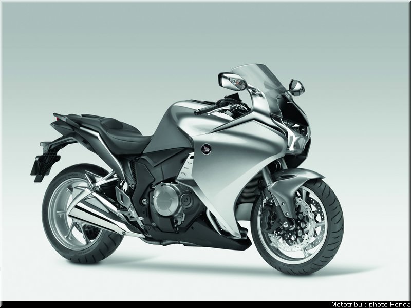 honda_1200vfr_2010_0042