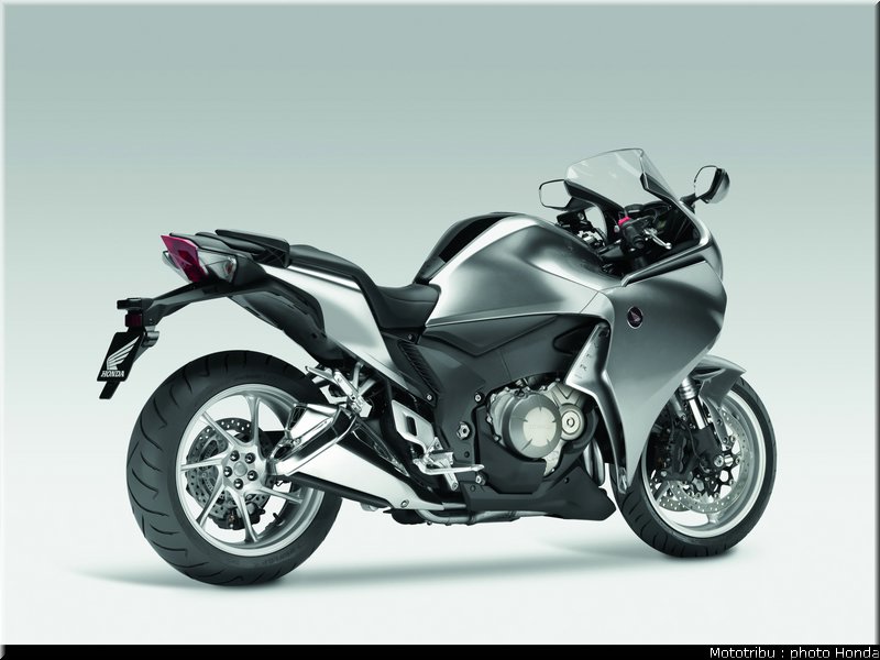 honda_1200vfr_2010_0043