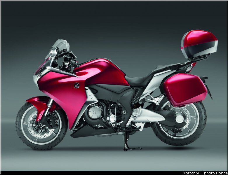 honda_1200vfr_2010_0047