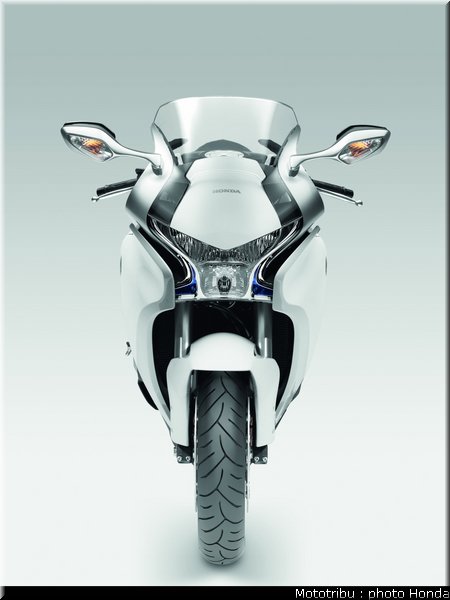 honda_1200vfr_2010_0052