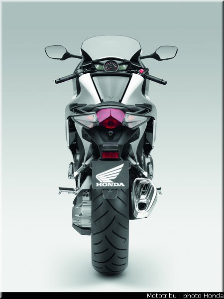 honda_1200vfr_2010_0057