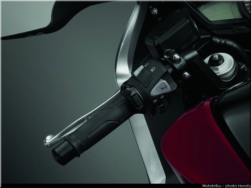 honda_1200vfr_2010_0064