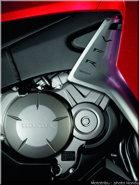 honda_1200vfr_2010_0076