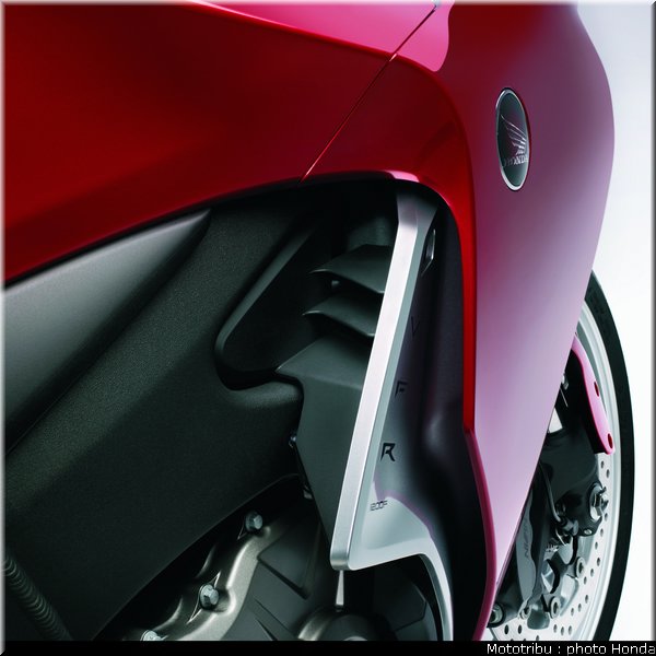 honda_1200vfr_2010_0110
